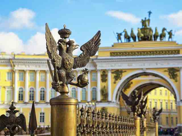 Museo Ermitage. Excursiones y tours por San Petersburgo en español